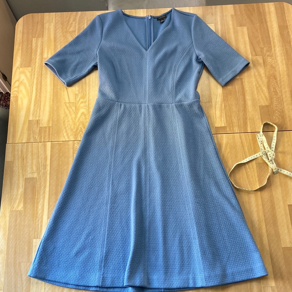 Ann Taylor dress Size 6